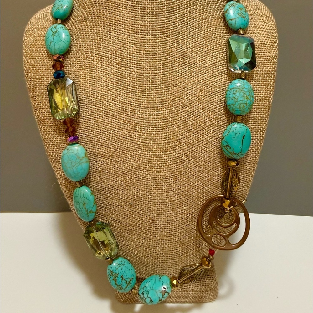 Boho Turquoise Colored Howlite Crystal Toggle Clasp Statement Necklace